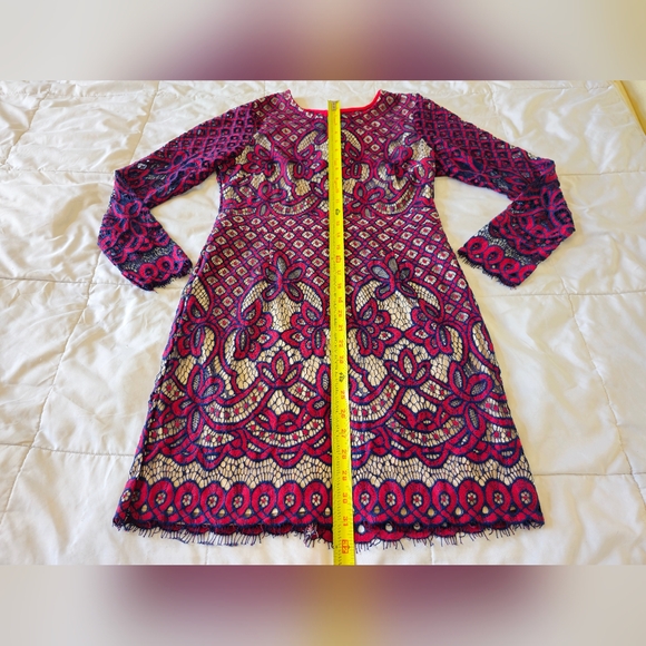Boohoo stunning lacey long sleeved red & blue backless dress (Size 10) 💙👗🩷👗 - Picture 16 of 16
